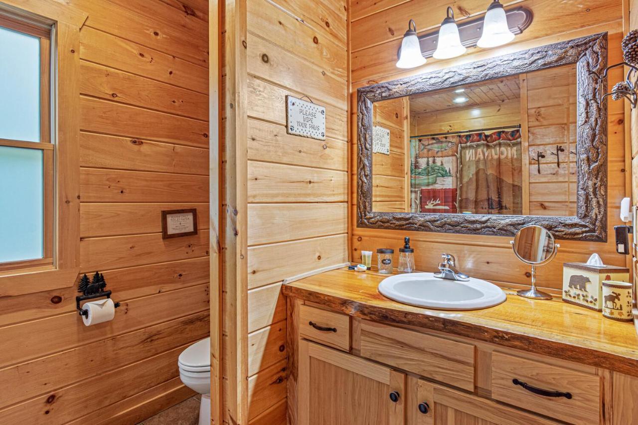 Incredible Views! - Pet Friendly - Aska Adventure Area - Bearfoot Bungalow Blue Ridge Dış mekan fotoğraf