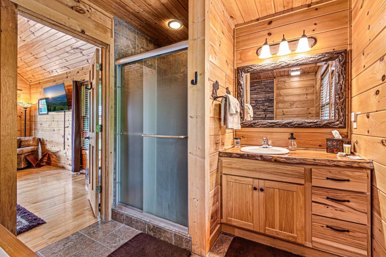 Incredible Views! - Pet Friendly - Aska Adventure Area - Bearfoot Bungalow Blue Ridge Dış mekan fotoğraf