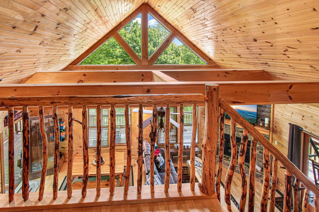 Incredible Views! - Pet Friendly - Aska Adventure Area - Bearfoot Bungalow Blue Ridge Dış mekan fotoğraf
