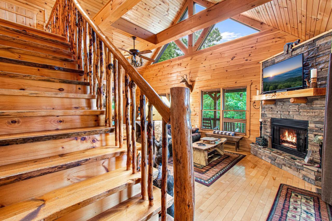 Incredible Views! - Pet Friendly - Aska Adventure Area - Bearfoot Bungalow Blue Ridge Dış mekan fotoğraf